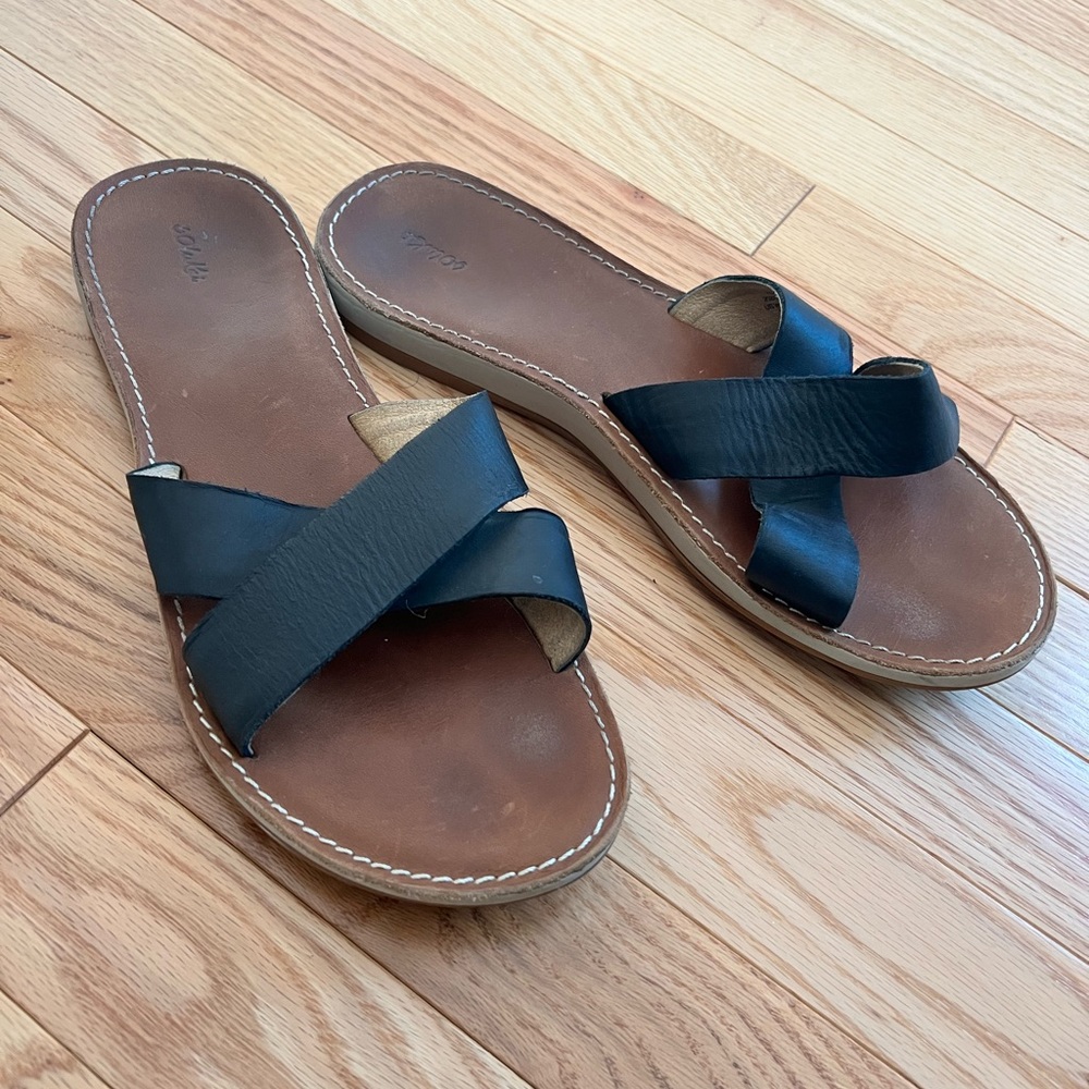 Olukai leather sandals